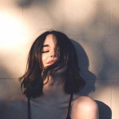 欧美女生头像微信，欧美女生头像（超好看的欧美女生微信头像2018精选）