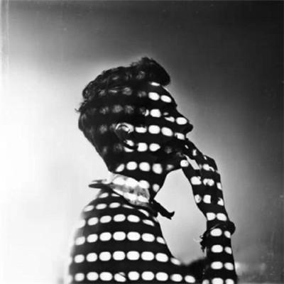 黑白男生头像走起/冷酷微信，黑白男生头像走起/冷酷，硬朗风（最冷酷的男生头像黑白大全）