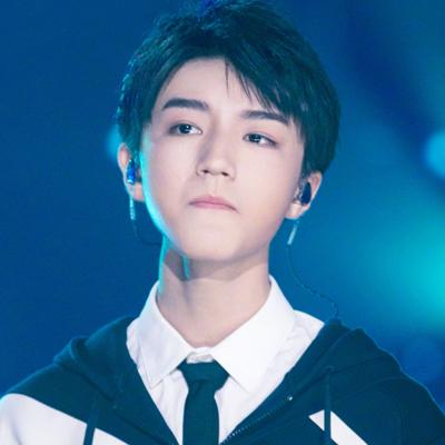 王俊凯，的毕业旅行，微信头像，王俊凯，的毕业旅行（TFBOYS王俊凯头像）