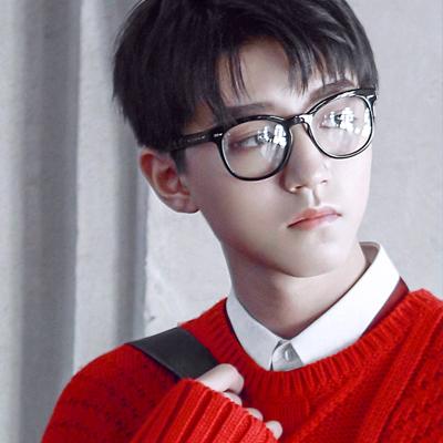 王俊凯，的毕业旅行，微信头像，王俊凯，的毕业旅行（TFBOYS王俊凯头像）