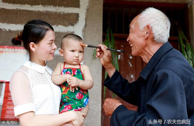 雄黄酒可以喝吗，雄黄酒可以饮用吗（可为什么雄黄酒不能喝）