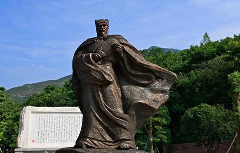 三国演义七擒孟获，三国演义七擒孟获内容（诸葛亮七擒孟获的故事是怎样的）