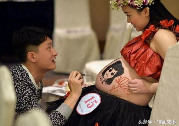 孕妇肚皮上涂鸦，孕妇肚皮怎么画（孕妇肚皮上的创意涂鸦）