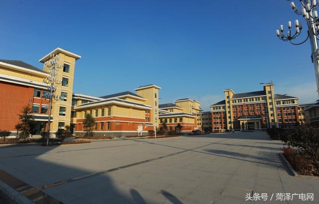 丹阳实验中学，丹阳实验中学学费（菏泽第一所实验中学——菏泽市实验中学）