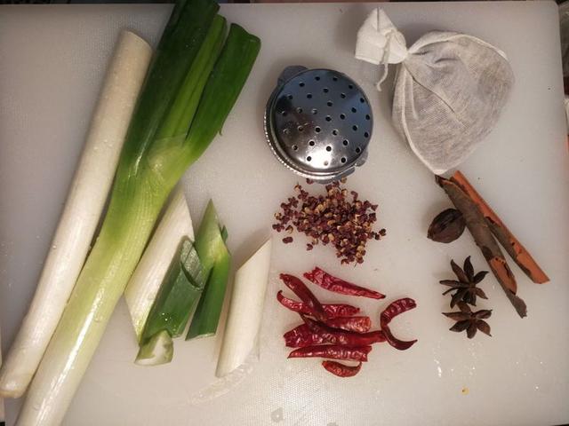 秘制牛腱子做法步骤，牛腱子快速做法（研究了很久才成功的配方送给大家）