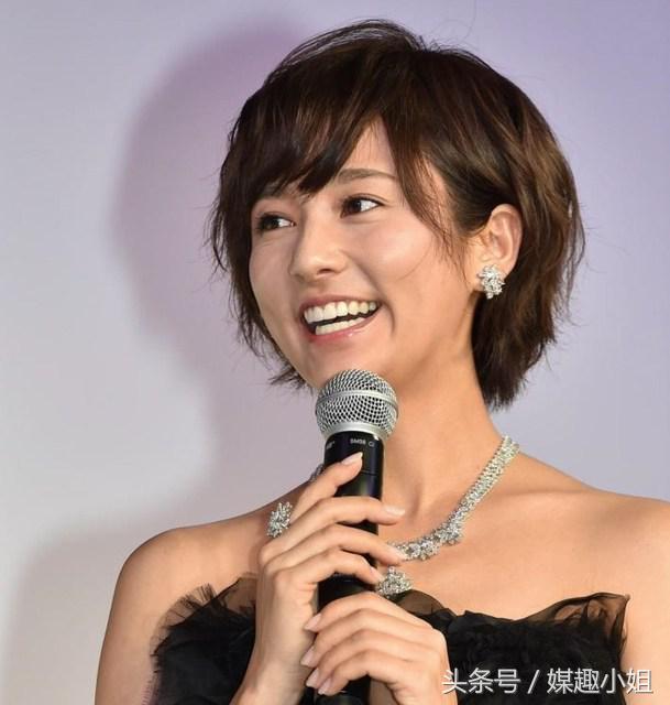 50位人气日本女星的短发照片集