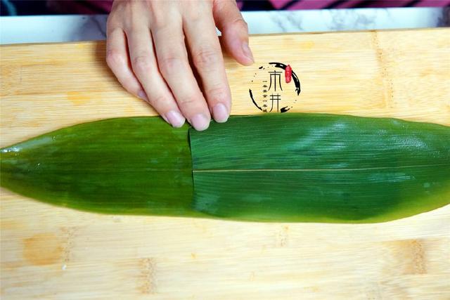包粽子的配料有哪些，包粽子的材料（包粽子就这么做）
