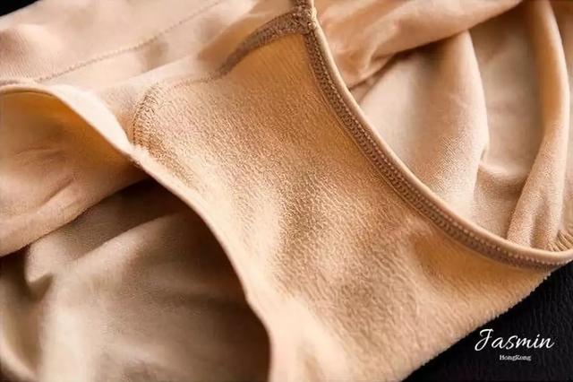 内裤夹档是买大了还是买小了，四岁女宝宝内裤总是夹档怎么办（半个娱乐圈的女星都在穿）