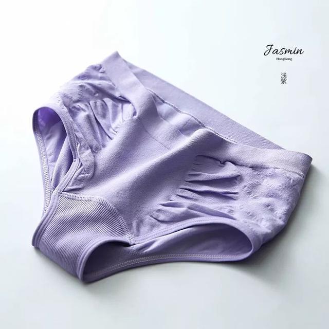 内裤夹档是买大了还是买小了，四岁女宝宝内裤总是夹档怎么办（半个娱乐圈的女星都在穿）