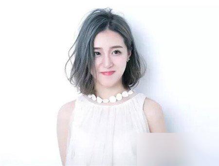 空气烫发型图片，时尚女生短发发型（15款充满空气感的日式烫发发型）