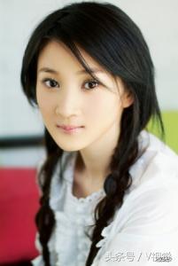 夜幕下的哈尔滨演员表，夜幕下的哈尔滨演员表林达信（许还幻在《夜幕下的哈尔滨》中饰演柳絮飞一角而被观众所熟知）