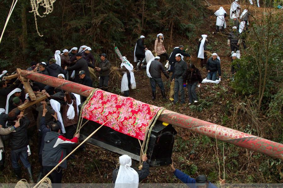 白事灵堂布置图片,农村丧葬习俗 - 玉三网