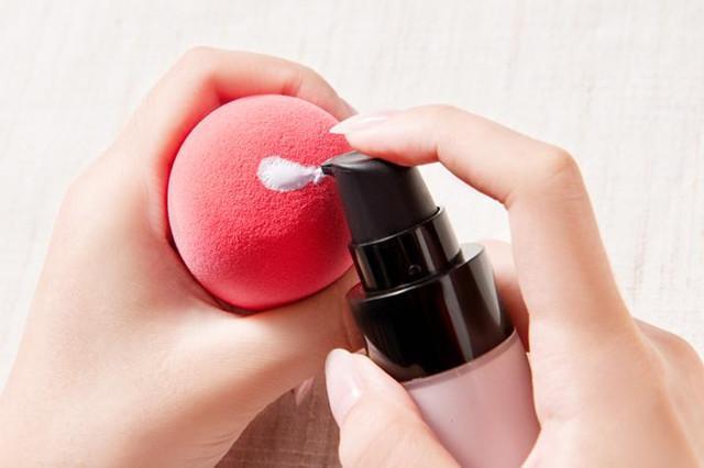 bb霜和粉底液的区别是什么，BB霜跟粉底液有什么区别（一分钟看完BB霜与粉底液差距在哪）