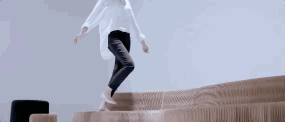 折纸床怎么折，怎么折折纸床（还拿了德国红点设计大奖和国际专利）