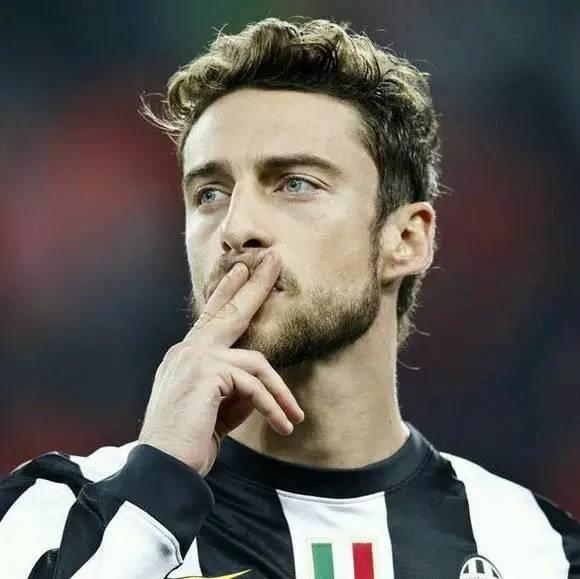 2,盘点世界杯各国球队的颜值代表,c罗不是最帅,德西利奥才是