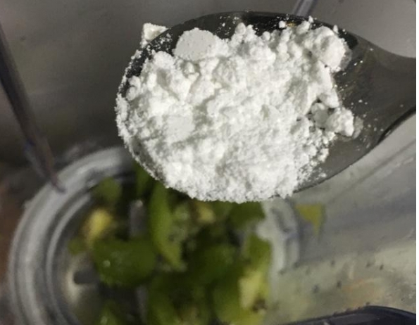 西瓜牛奶怎么做冰棒，西瓜牛奶怎么做冰棒好吃（教你在家做西瓜冰棒）