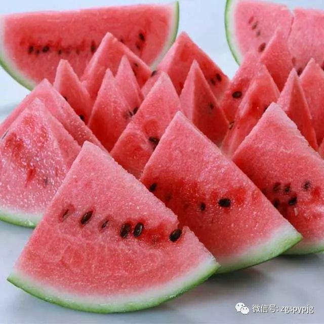 吃西瓜有哪些益处，西瓜几大功效和禁忌