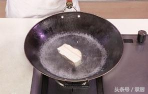 怎样做鱿鱼丝这道菜，鱿鱼丝这么做，好吃到停不下来