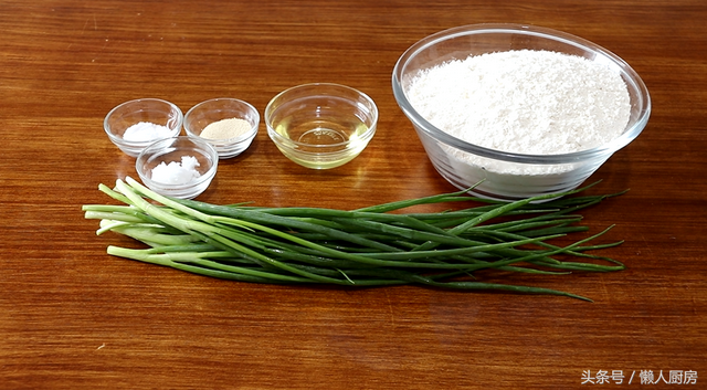 怎么做葱油花卷，葱香花卷怎么做最简单又好看（教你做好看又好吃的葱油花卷）