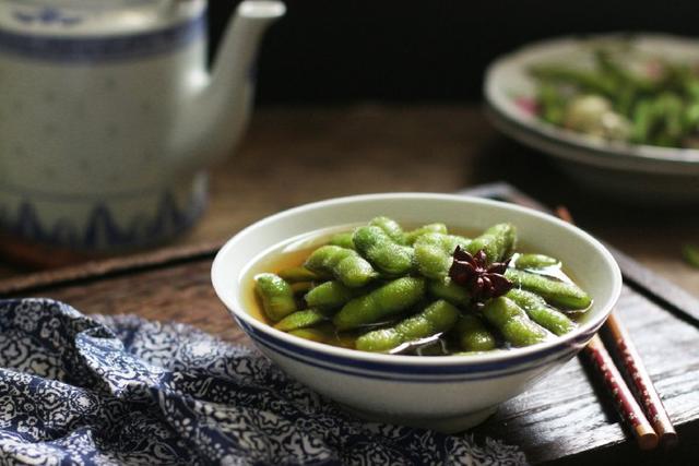 香糟卤可以卤哪些东西，糟卤是什么调料怎么吃的（夏日的餐桌上不能少了这几道糟卤菜）