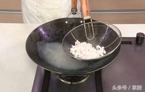 怎样炒鱿鱼丝又嫩又好吃，用带有独特海香的鱿鱼