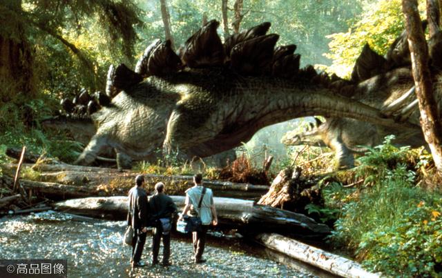 二战潜艇穿越侏罗纪,一百年的十部恐龙电影 二战潜艇穿越侏罗纪,一百年的十部恐龙电影