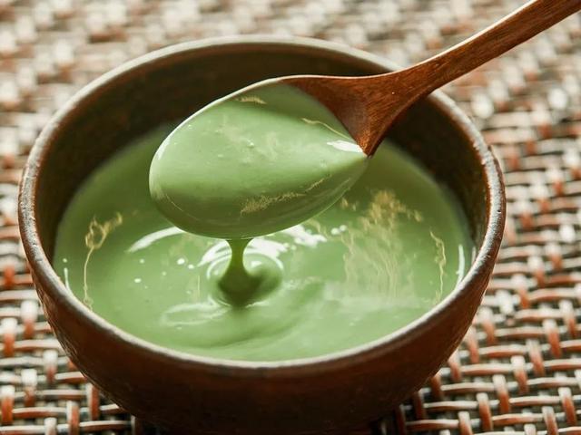 青汁什么时候喝最好，青汁什么时候喝最好?饭前喝还是饭后喝好（你需要一杯青汁，过年必备）