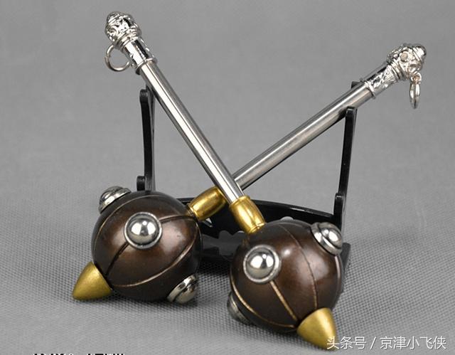 大体有擂鼓瓮金锤,梅花亮银锤,青铜倭瓜锤,镔铁亚油锤,按金银铜铁排序