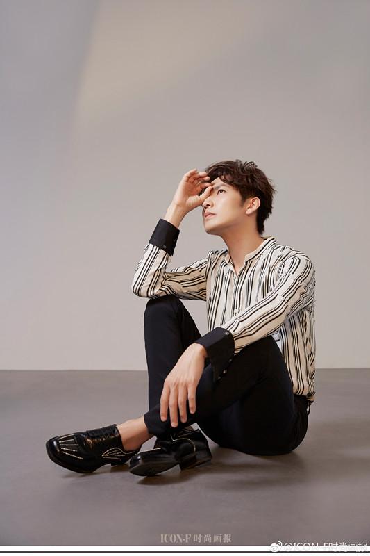 钟汉良新浪微博，钟汉良的新浪微博说了什么（钟汉良：随遇且相安）