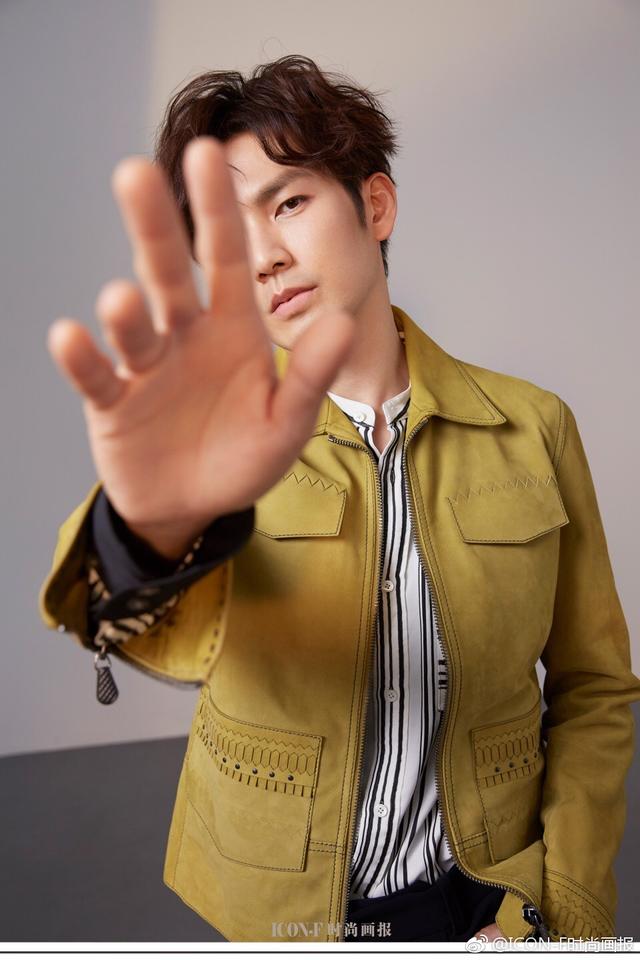 钟汉良新浪微博，钟汉良的新浪微博说了什么（钟汉良：随遇且相安）