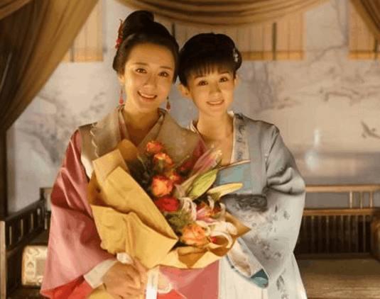 李依晓承认整容，李依晓整容真实经历（《扶摇》大师姐李依晓自曝整容5次）