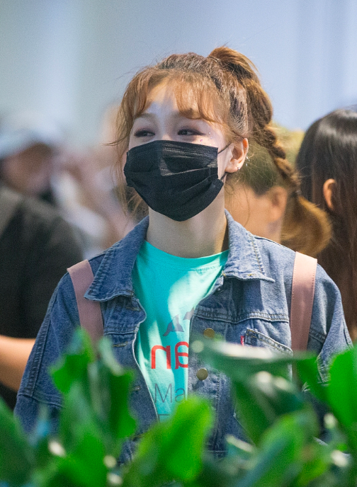 火箭少女♡杨超越♡孟美岐♡吴宣仪♡赖美云/二转，微信头像，火箭少女♡杨超越♡孟美岐♡吴宣仪♡赖美云/二转（创造101“火箭少女”成团后亮相机场）