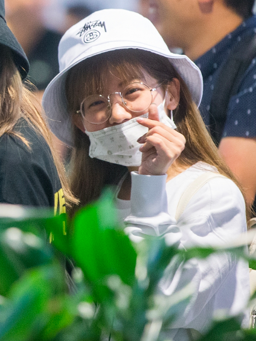 火箭少女♡杨超越♡孟美岐♡吴宣仪♡赖美云/二转，微信头像，火箭少女♡杨超越♡孟美岐♡吴宣仪♡赖美云/二转（创造101“火箭少女”成团后亮相机场）