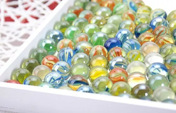 荔枝皮是什么材质，荔枝纹皮是什么皮（吃完的荔枝壳别扔）