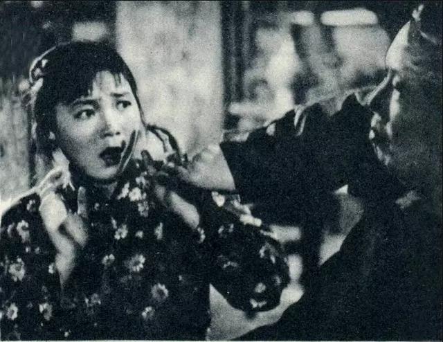  白毛女的电影全部，经典老电影《白毛女》 