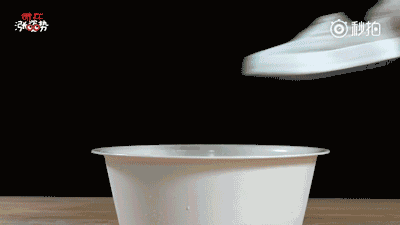 衣服发黄清洗窍门，衣服发黄怎么洗白小妙招（让发黄衣服轻松变白）