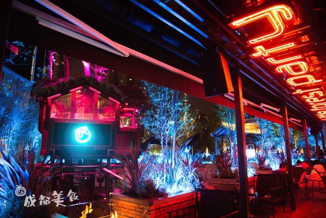 可爱的西瓜花、西瓜丸，西瓜切出新花样（成都人西瓜季的各种吃法）