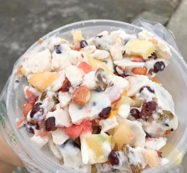 可爱的西瓜花、西瓜丸，西瓜切出新花样（成都人西瓜季的各种吃法）