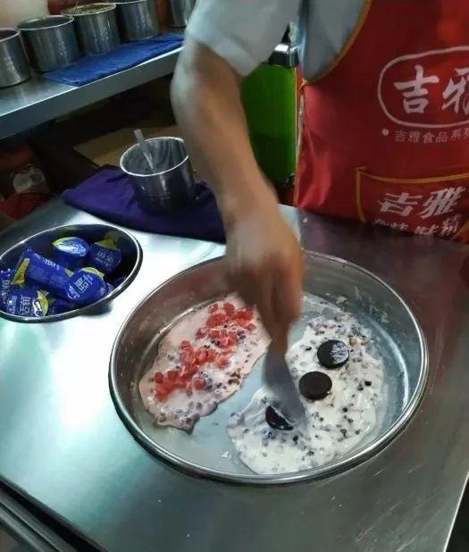 可爱的西瓜花、西瓜丸，西瓜切出新花样（成都人西瓜季的各种吃法）