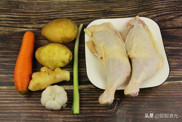 怎样做土豆炖鸡，怎样做土豆炖鸡腿（鸡块炖土豆的家常做法）