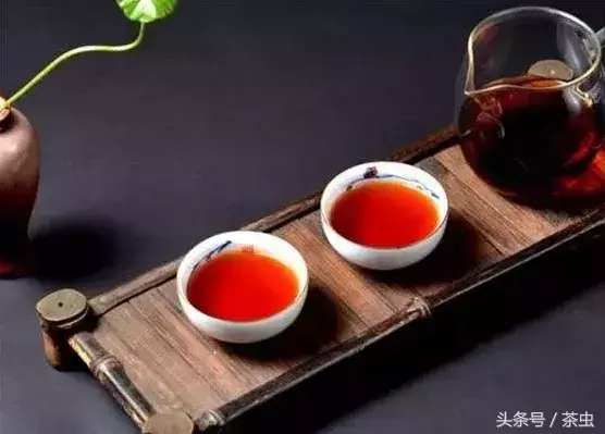 什么叫熟茶和生茶，是生茶还是熟茶（普洱熟茶和生茶的区别）