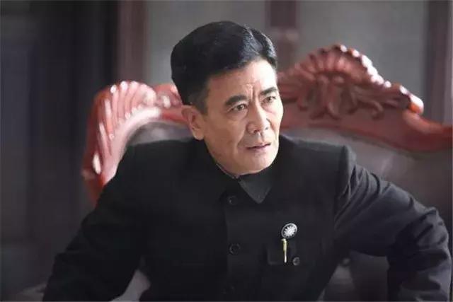 潜伏电视剧演员表，潜伏者电视剧演员表_全部演员介绍（盘点《潜伏》四位国家一级演员）