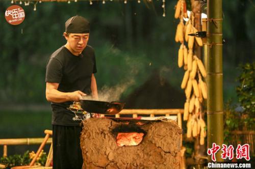 向往的生活黄渤是哪一期，向往的生活第五季黄渤会参加吗（《向往的生活》黄磊跳“魔性舞蹈”被赞可爱）