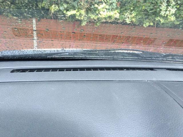 汽车玻璃有哪些优缺点，我们该选择怎样的汽车玻璃