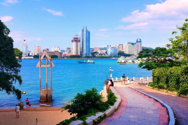 鼓浪屿在哪里个城市，鼓浪屿在哪里哪个城市（福建省厦门市思明区鼓浪屿）