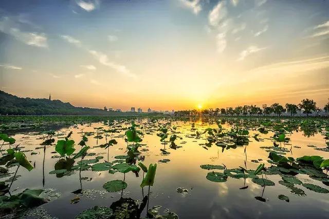 形容少年意气风发的诗句,形容少年的词语(这10首古诗词送给小小少年) 形容少年意气风发的诗句,形容少年的词语(这10首古诗词送给小小少年)