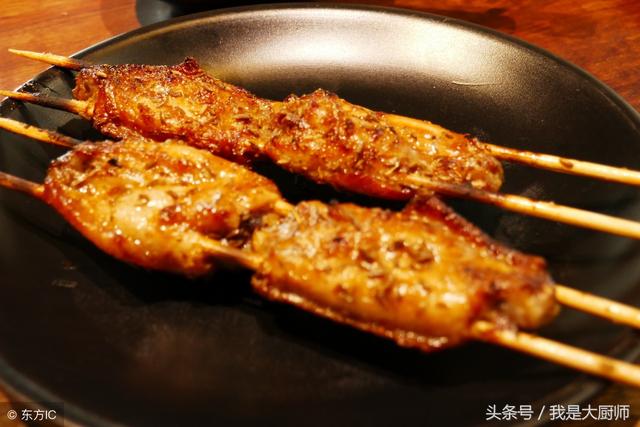 炸羊肉串的腌制方法，七年烧烤实体店老板喝醉后流出的各种烧烤串的配方和飘香油的秘方