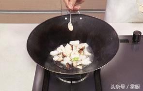 家庭自制红烧白萝卜，如何做红烧白萝卜（这样做出来的红烧萝卜）