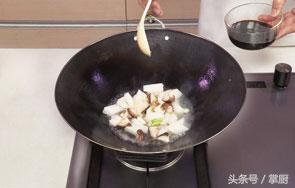 家庭自制红烧白萝卜，如何做红烧白萝卜（这样做出来的红烧萝卜）