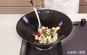 家庭自制红烧白萝卜，如何做红烧白萝卜（这样做出来的红烧萝卜）